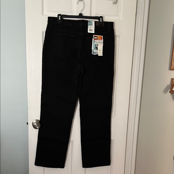 Lee Women's Black Straight Leg Jeans - Picture 3 of 4